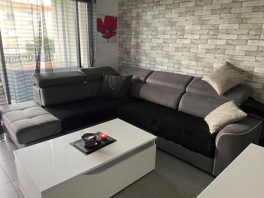 Katy Apartment Tournon-sur-Rhone Exterior photo